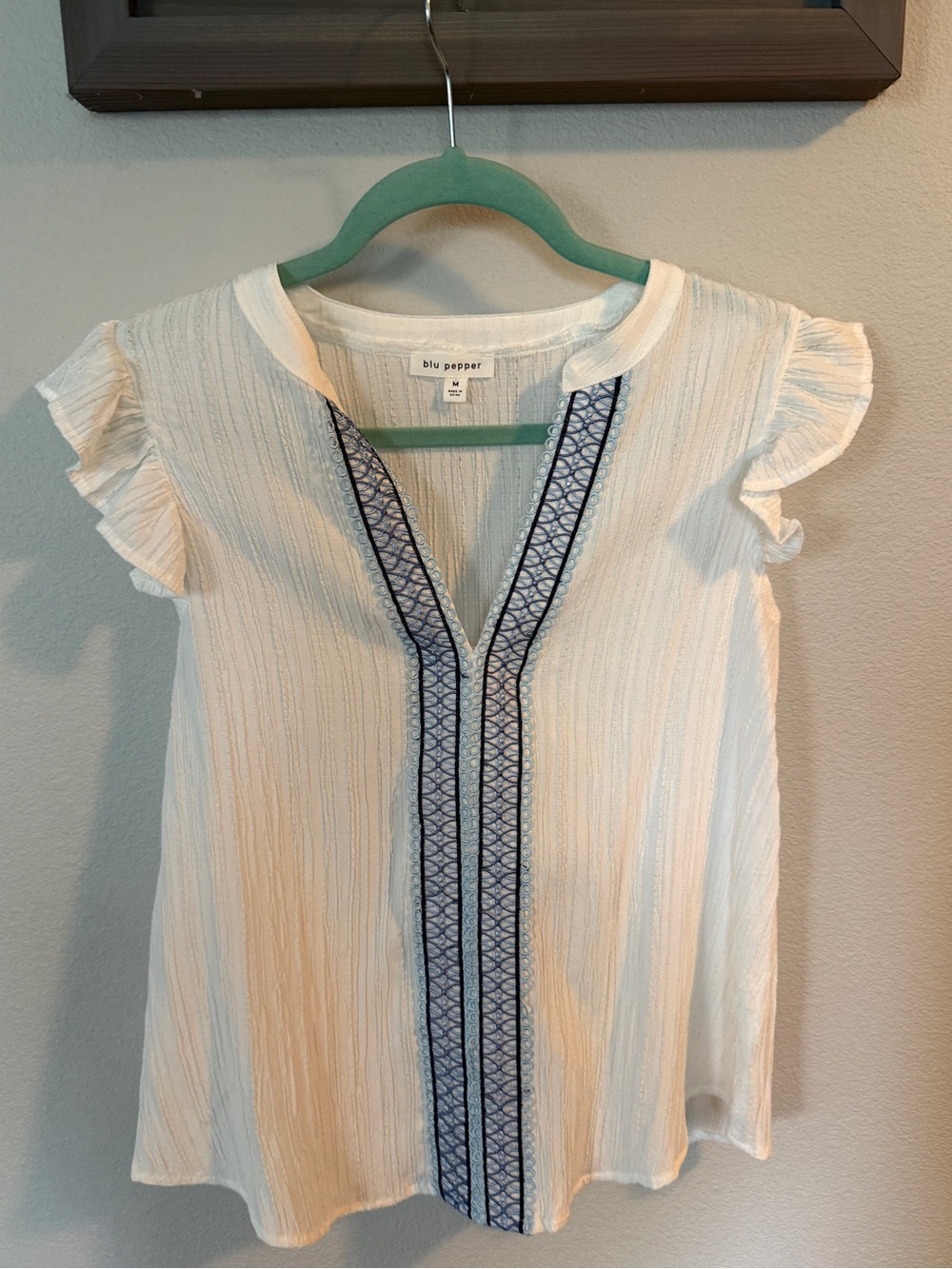 Blu Pepper Cream V-Neck Blouse with Navy Trim